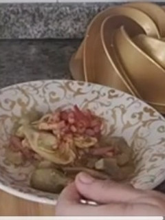 Una foto de Alcachofas con lacón