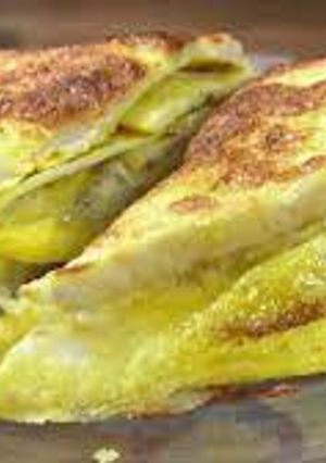 Hình của món Trứng bọc sandwich phô mai.