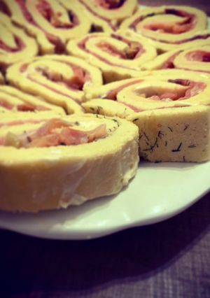 Una foto de Brazo de gitano de salmón exprés