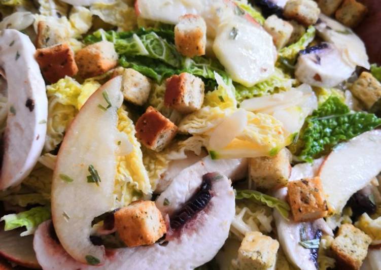 Recette: Salade de chou frisé cru, champignons de Paris, courgette, pomme
