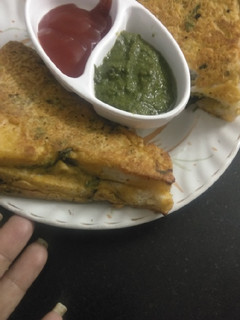 બ્રેડ પકોડા (Bread Pakoda Recipe In Gujarati) રેસીપી મુખ્ય ફોટો