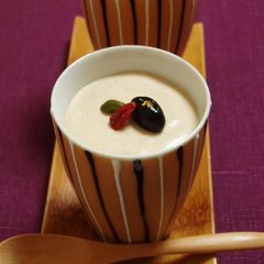 A picture of Fluffy and Rich Kinako Soy Flour Mousse.