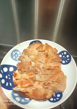 A picture of Boneless chicken Thighs in charsiu sause.