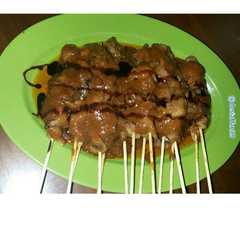 A picture of Sate Jamur Bumbu Kacang.