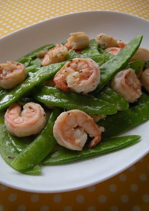 A picture of Shrimp and Snow Peas Sautéed in Anchovy-Mayo.
