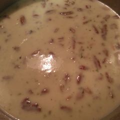 A picture of Creamy Chicken and Wild Rice Soup.