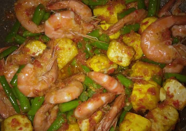 Sambalado udang tahu buncis