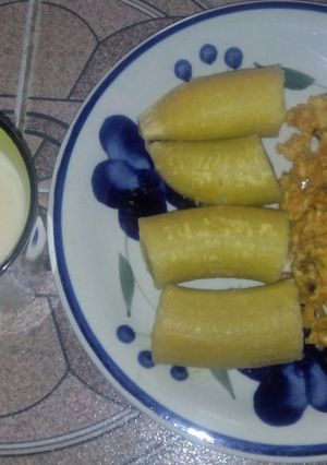 A picture of Boiled plantain with egg.