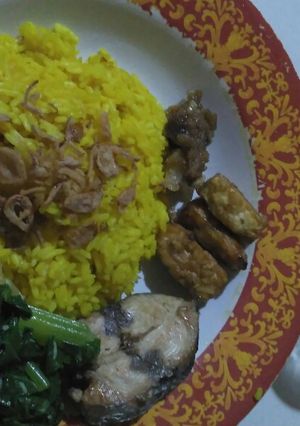 Foto resep Nasi kuning magic com wangi
