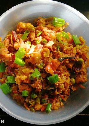 A picture of Cabbage curry.