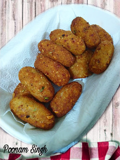 आलू पोहा कटलेट (aloo poha cutlet recipe in Hindi) रेसिपी मुख्य फोटो