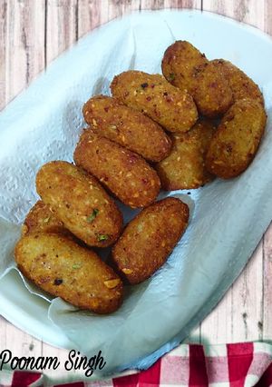 आलू पोहा कटलेट (aloo poha cutlet recipe in Hindi) रेसिपी मुख्य फोटो