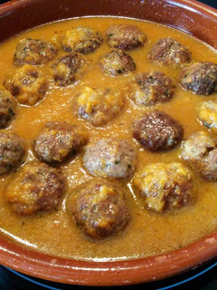 Una foto de Albóndigas de ternera en salsa española