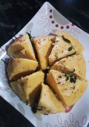 ढोकला (dhokla recipe in Hindi) रेसिपी मुख्य फोटो