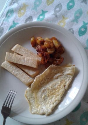 A picture of Yam fries,mashed plantain and Eggs.