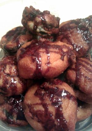 A picture of Deep Fried Oreos.