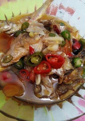 Foto resep Ikan Asin Asam Manis Tomat