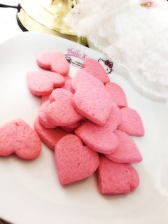 A picture of Crispy Sakura Cookies for Spring.