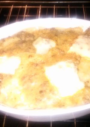 A picture of Green Enchiladas.
