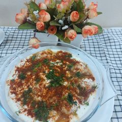 A picture of Dahi vade.