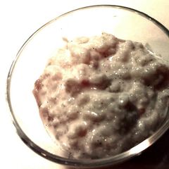 A picture of Rice Pudding.