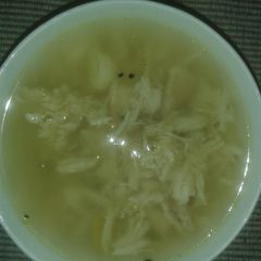 A picture of Clear Chicken Soup.