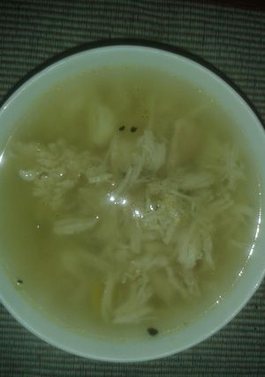 A picture of Clear Chicken Soup.