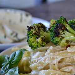 A picture of Easy Pasta Alfredo.