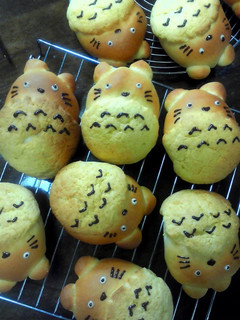 A picture of Totoro Cream-filled Melon Buns.