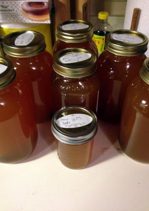A picture of Monkey 74's Apple Pie A La Mode Moonshine.