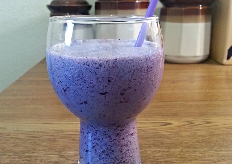 Recipe of Perfect Berry Smoothie