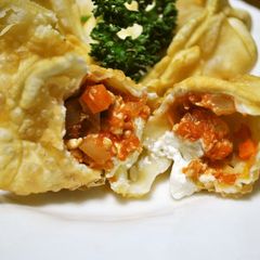 Love it! Crispy Cream Cheese Gyoza A picture of Love it! Crispy Cream Cheese Gyoza.