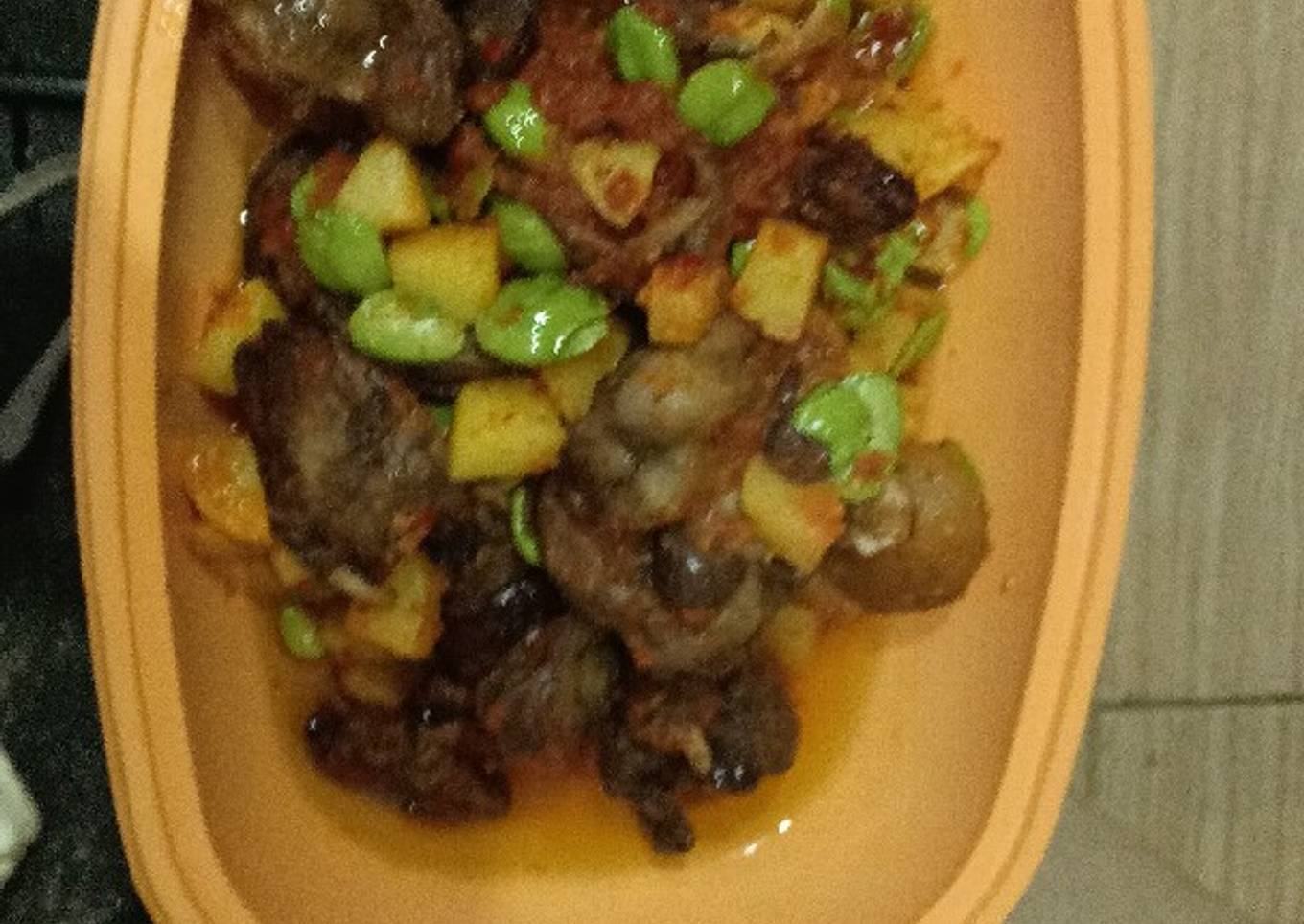 Ati ayam balado