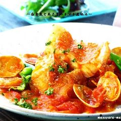 A picture of White Fish Simmered with Tomatoes.