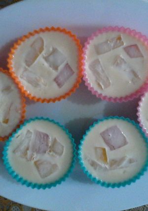 A picture of Fruity gelatin in cups.