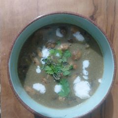 A picture of Caramelized mushroom soup.