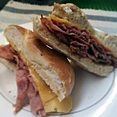A picture of Toasted Ham & Cheese Bagel.