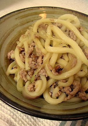 A picture of Stir-Fried Udon with Myoga Ginger.