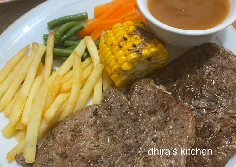 Resep Wagyu Beef Steak with Brown Gravy yang Enak Banget