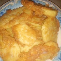 A picture of Yam with eggs.