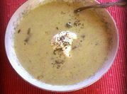 A picture of asparagus soup