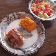 A picture of Bacon wrap stuff chicken.