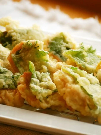 Easy Way Prepare Recipe Crispy with Shiso Leaves Tender Chicken Tempura that is Delicious, Addictive}