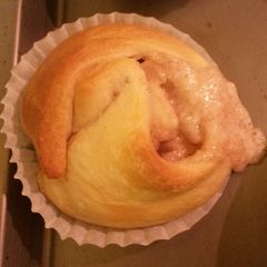 A picture of Pineapple Cream Cheese Cresent.