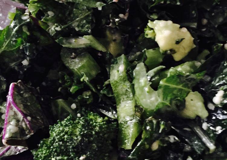 Steps to Prepare Ultimate Hearty Kale And Broccoli