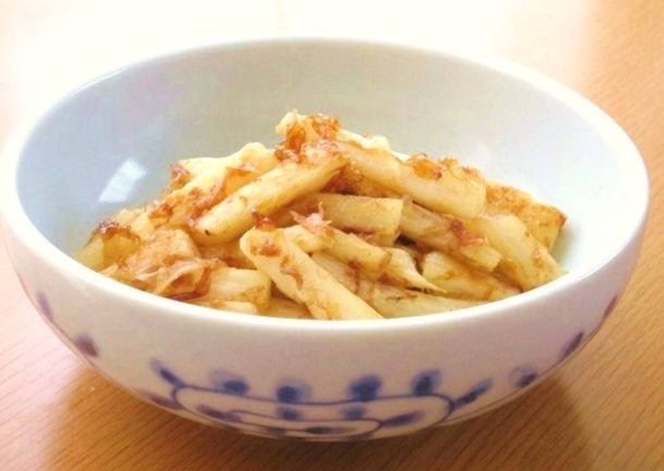 Sweet & Savory Nagaimo Yam Stir-fry with Bonito Flakes