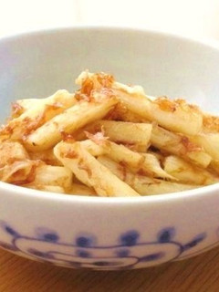 A picture of Sweet & Savory Nagaimo Yam Stir-fry with Bonito Flakes.