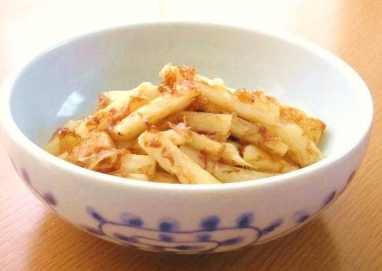 Sweet & Savory Nagaimo Yam Stir-fry with Bonito Flakes