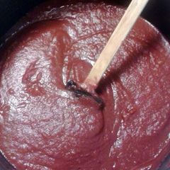 A picture of JD's Thick & Spicy BBQ Sauce.