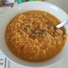 A picture of Chicken curry Top Ramen.